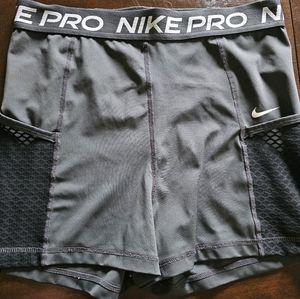 Nike Pro Dri-Fit Shorts (Size M)